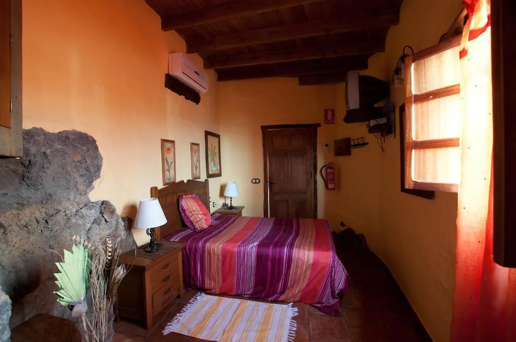 Poblado Jirdana I Guest House La Torre  Country house La Torre (El Hierro)
